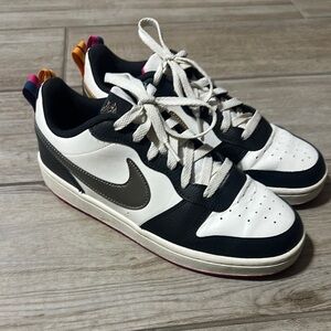 Nike Court Borough Low 2 Boys Size 7Y
 White Athletic Shoes Sneakers DJ0040-100